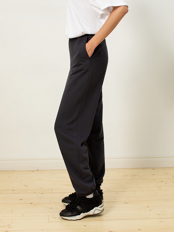 Спортивные женские брюки