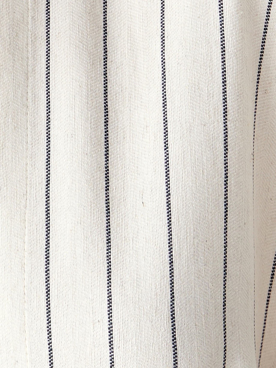 Жилет на запах из натуральной ткани