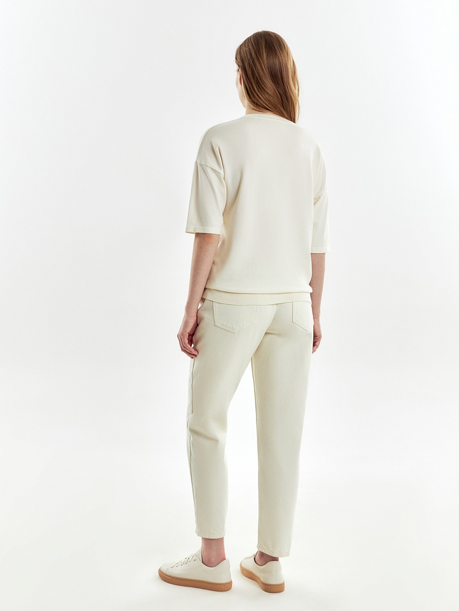 Джемпер из вискозного трикотажа с вышивкой стеклярусом