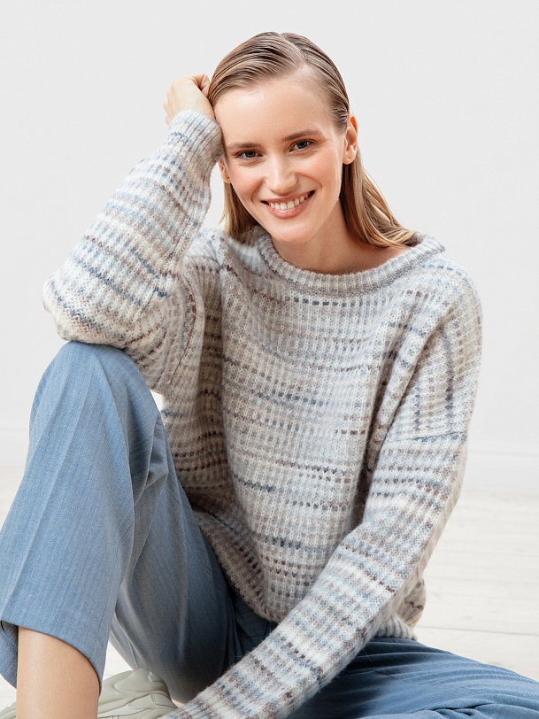 Джемпер крупной вязки
