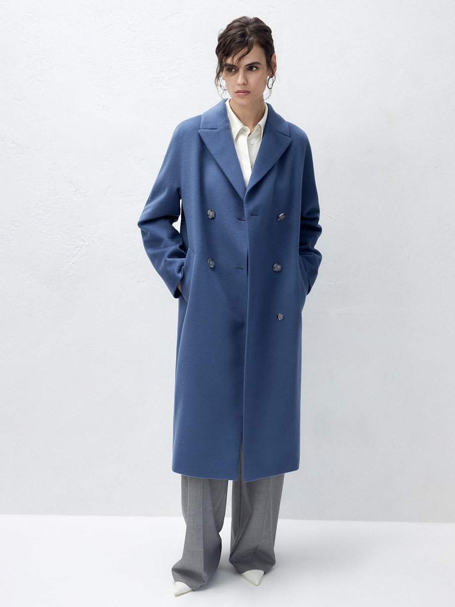 Шерстяное пальто двубортное с поясом
