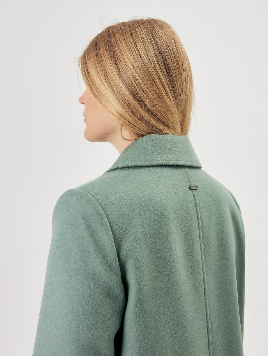 Двубортное пальто-трапеция с мембраной