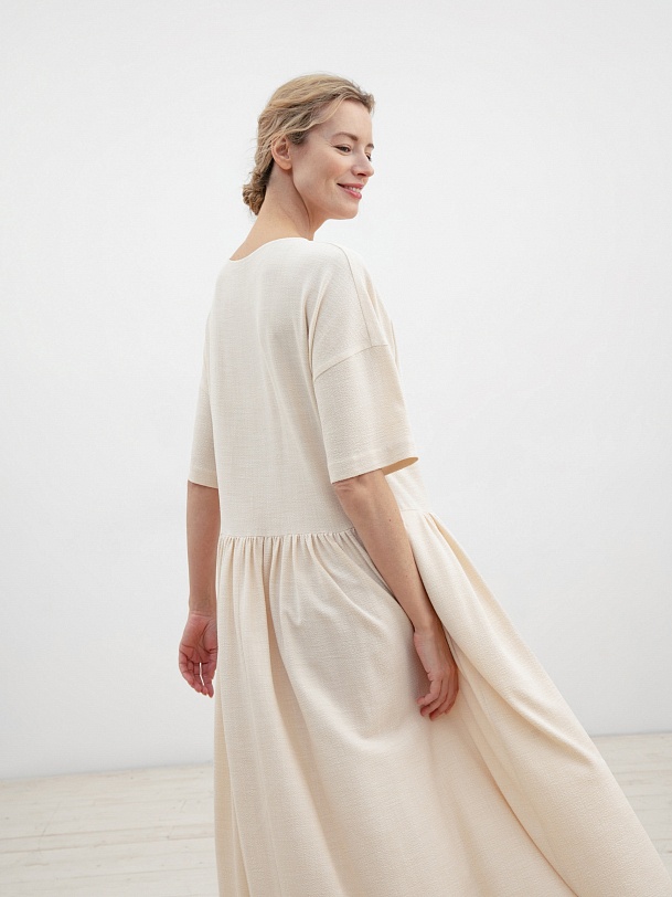 Летнее платье свободного кроя