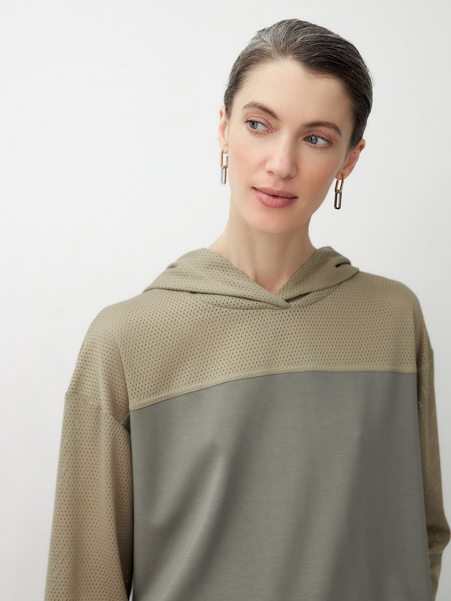 Толстовка с капюшоном из комбинированной ткани