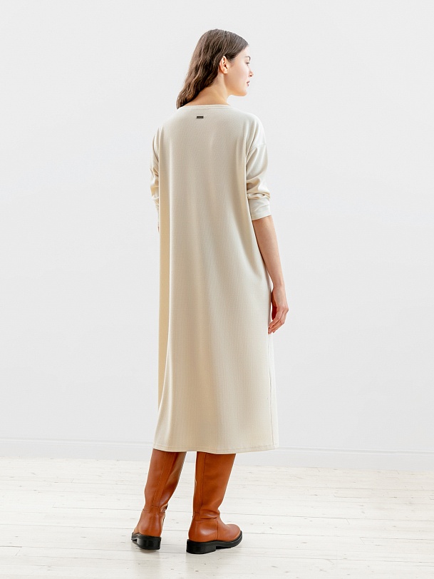 Платье прямое свободное длины макси