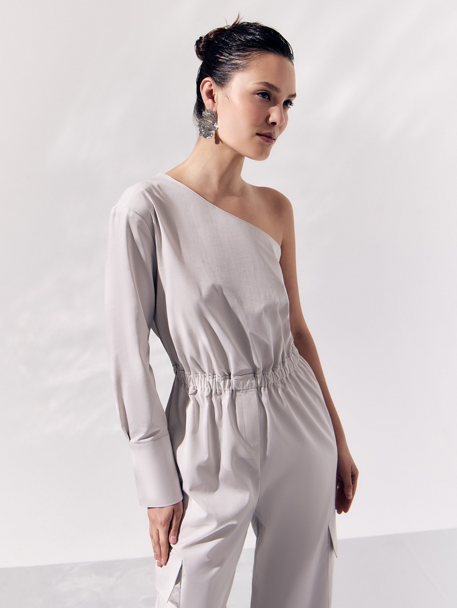 Комбинезон с открытым плечом