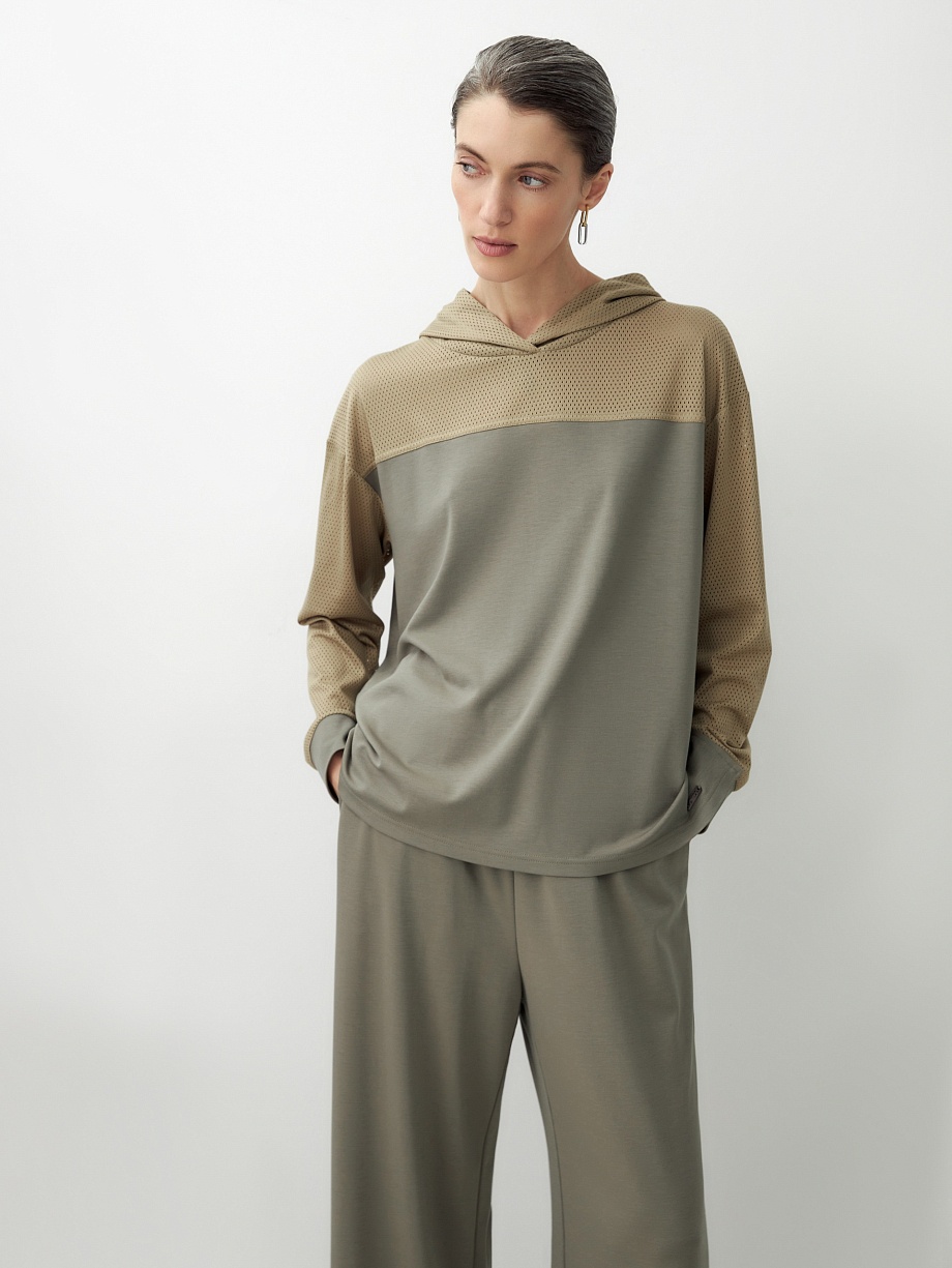 Толстовка с капюшоном из комбинированной ткани