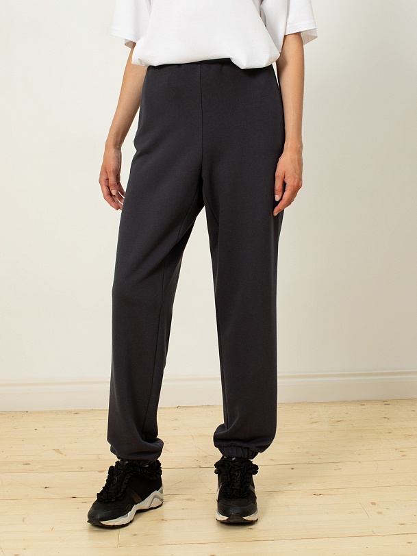 Спортивные женские брюки