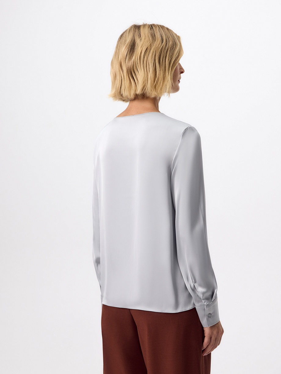 Блуза из атласа