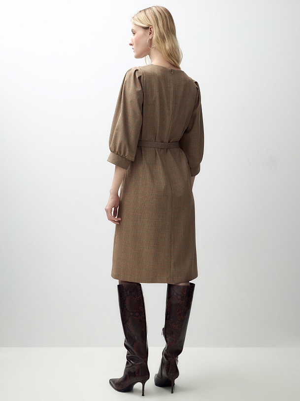 Платье-трапеция из костюмной ткани