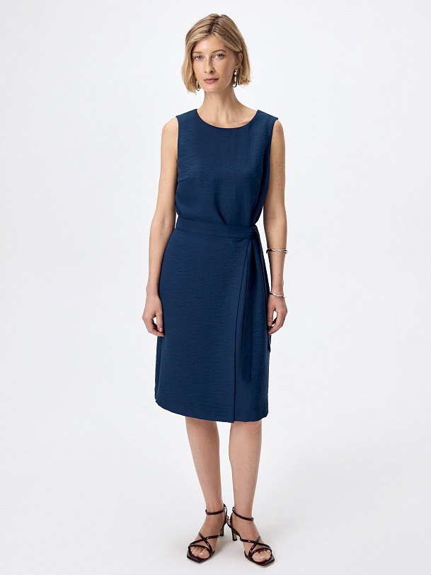 Платье на запах из вискозной ткани