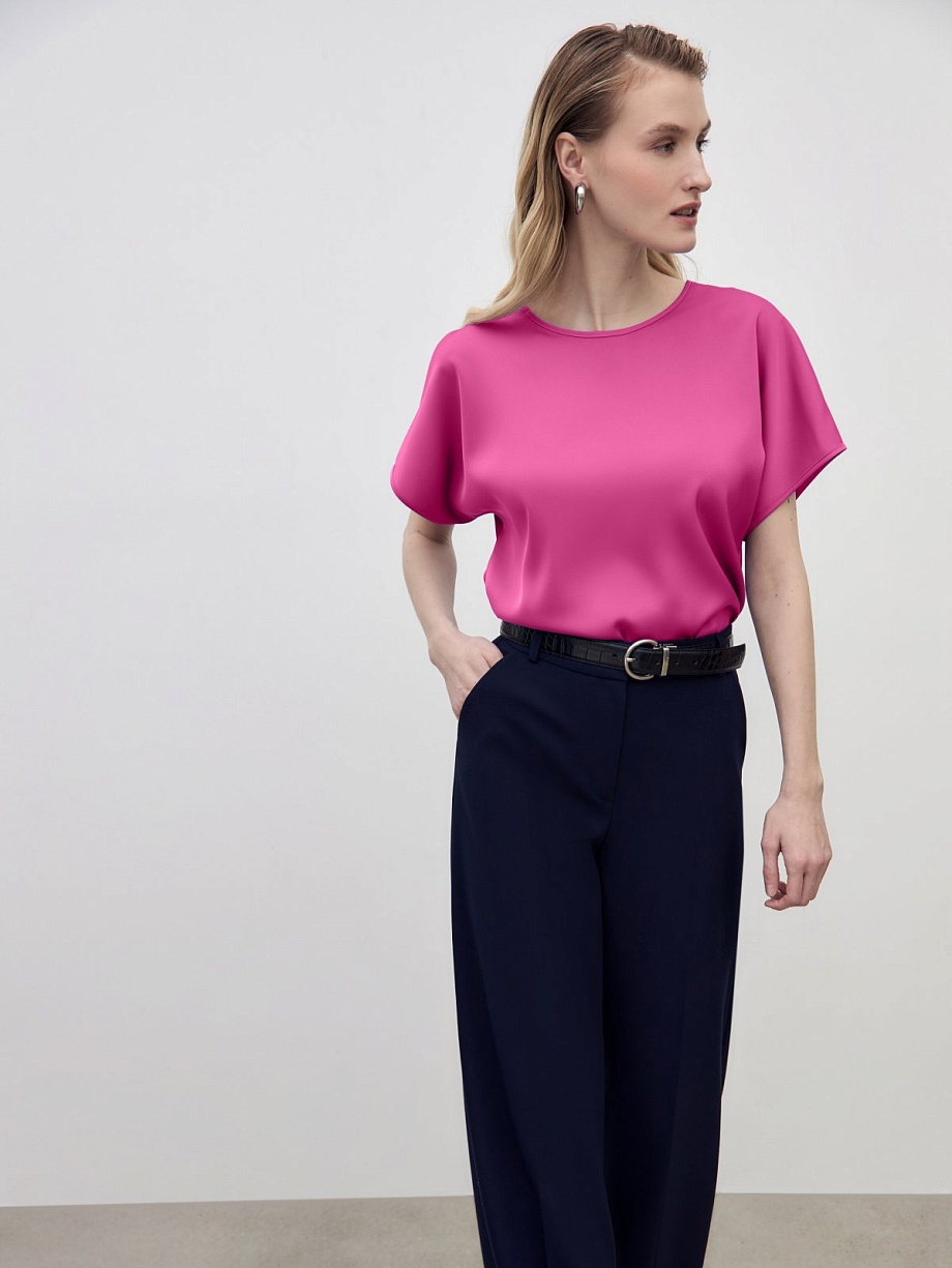 Прямая блуза из атласной ткани