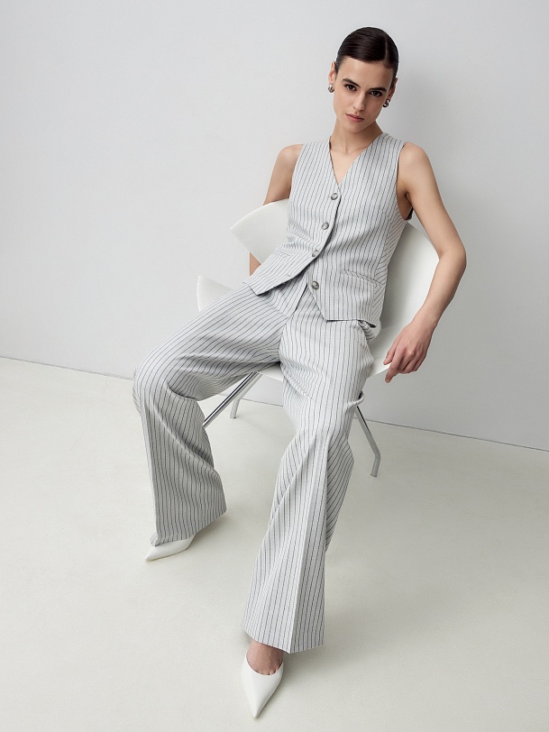 Свободные брюки в тонкую полоску