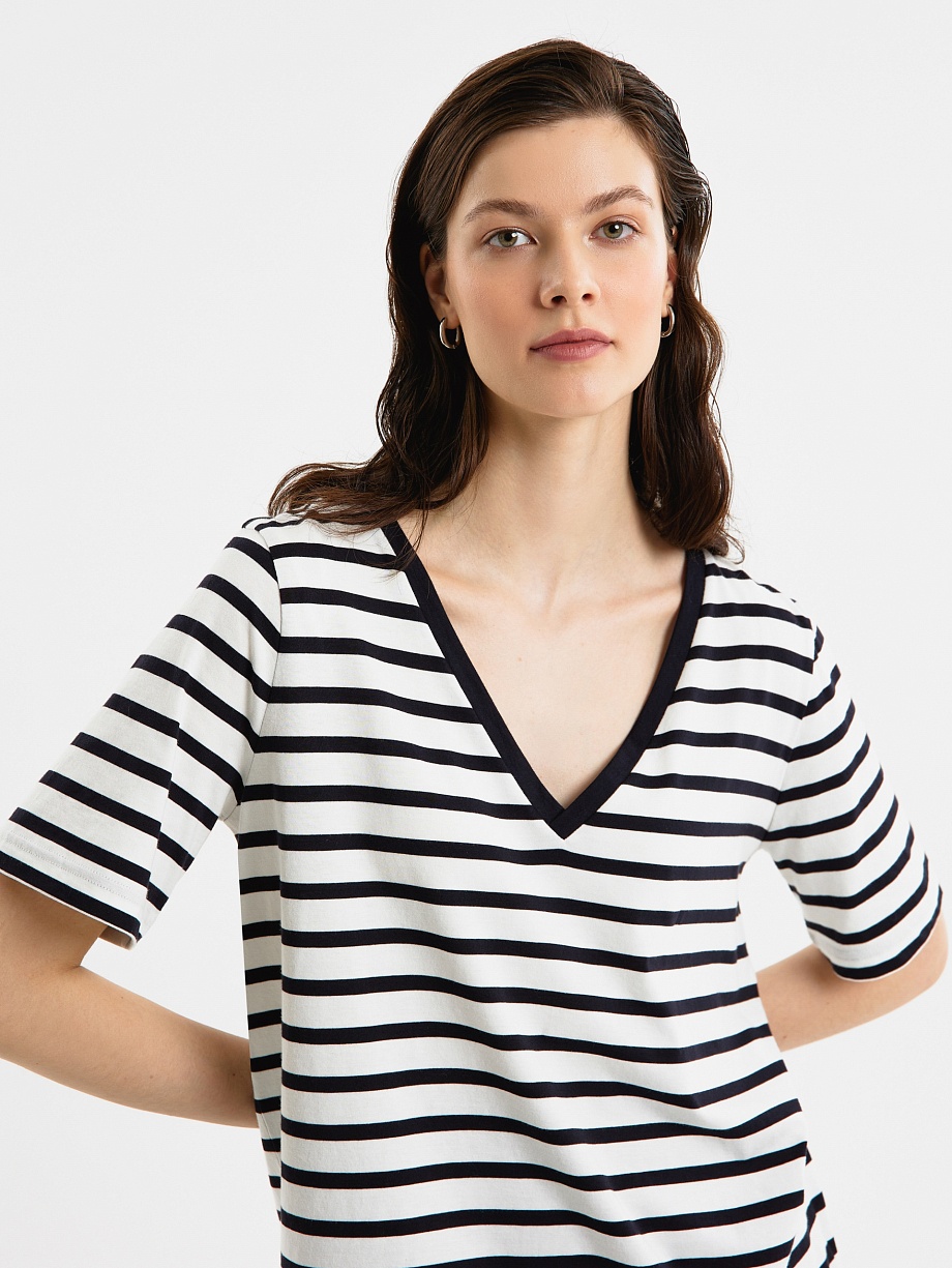 Свободная футболка из хлопка в полоску