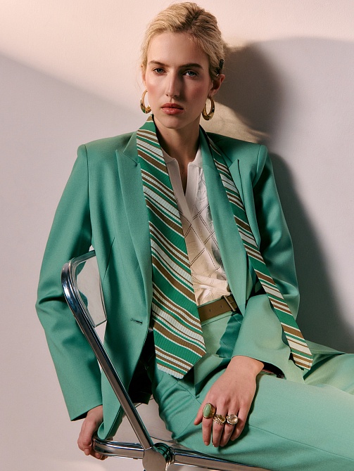 Жакет из костюмной ткани с вискозой