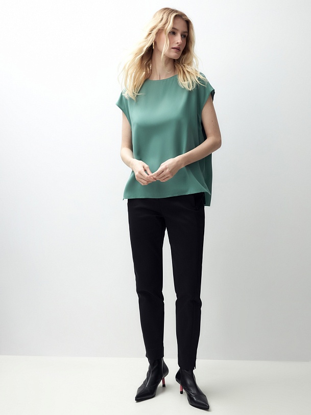 Блуза из вискозы с коротким рукавом