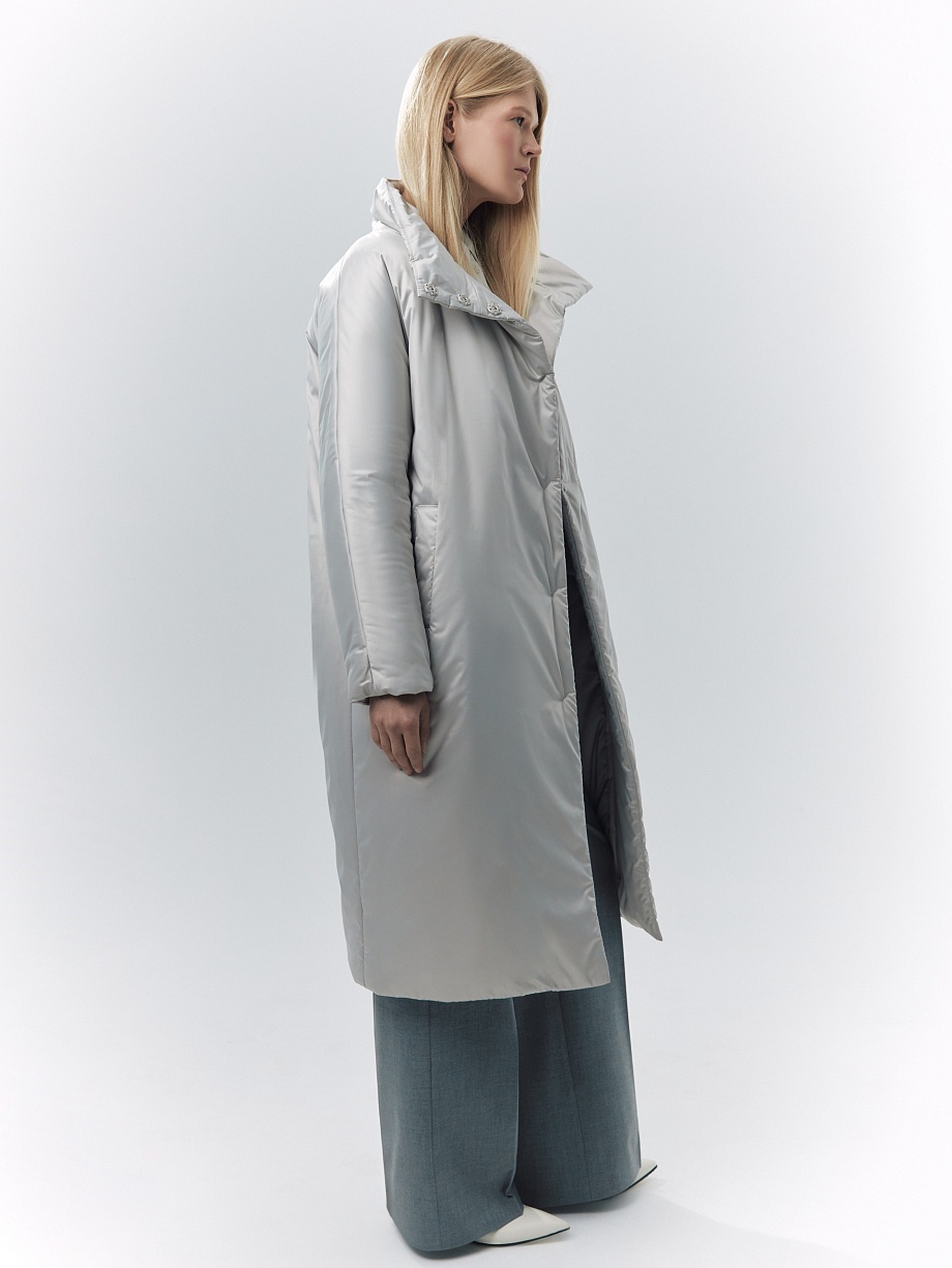 Зимнее пальто с мембраной и утеплителем
