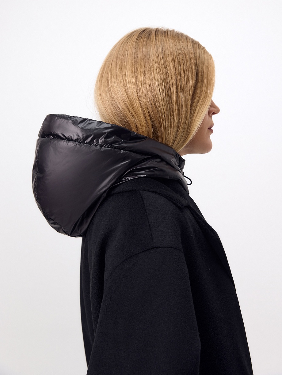 Пальто из 100% шерсти с мембраной, утеплённой спинкой и съёмным капюшоном