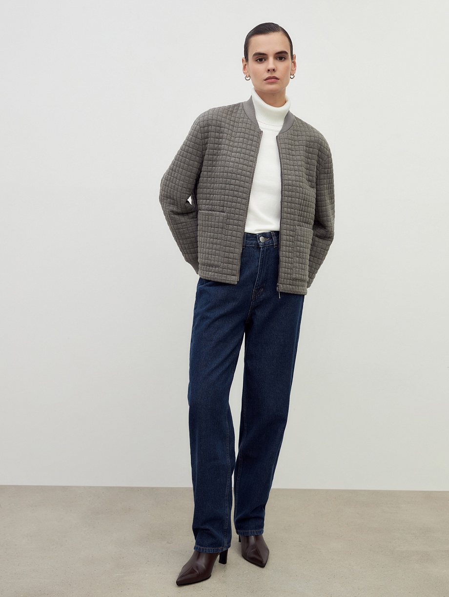 Стёганый бомбер на молнии