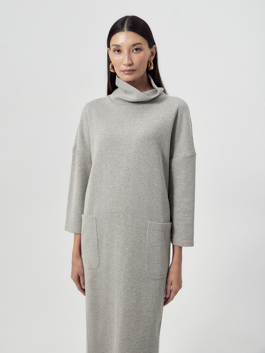 Свободное платье из хлопковой трикотажной ткани