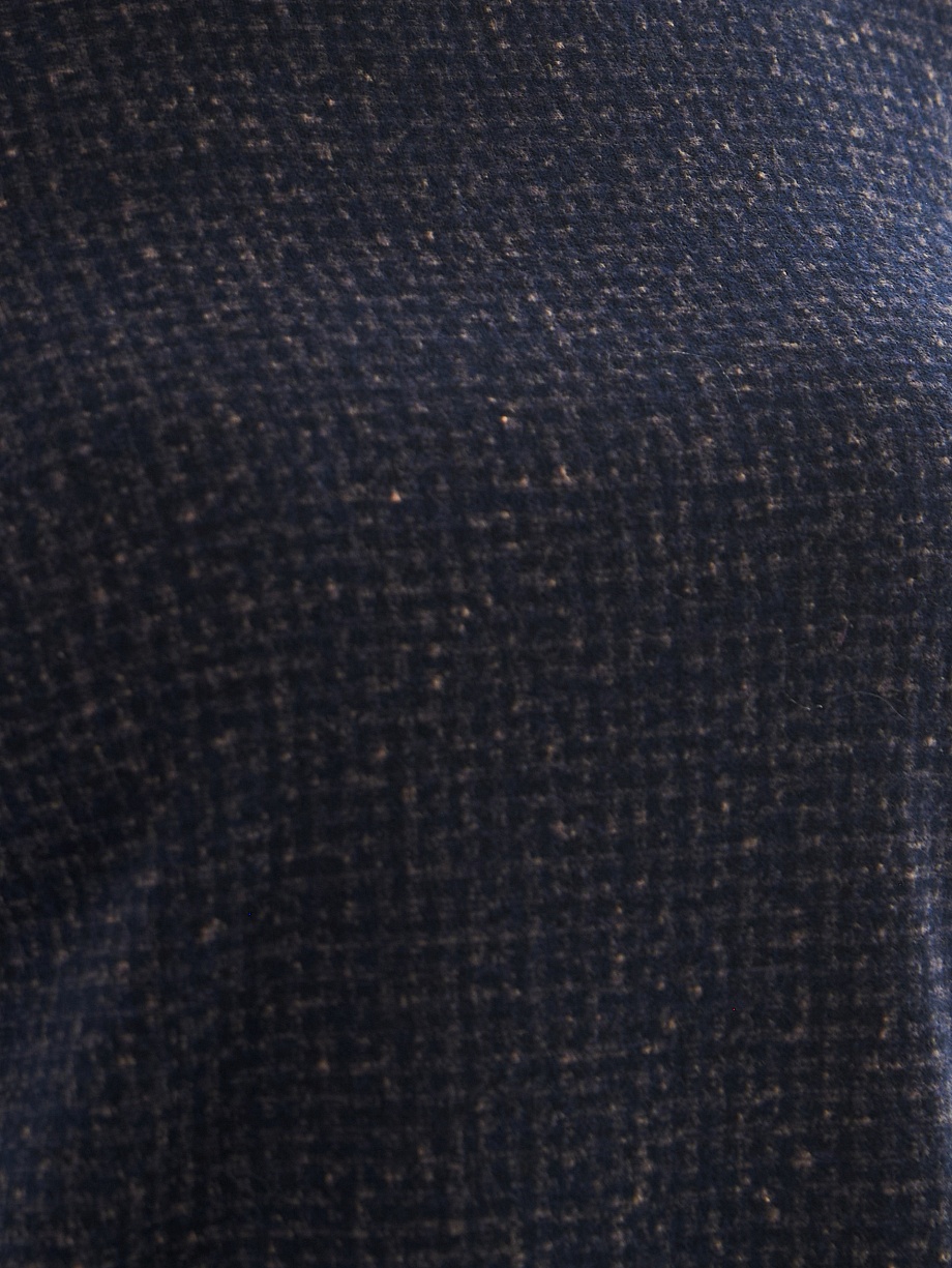 Прямая трикотажная блуза с воротником стойкой