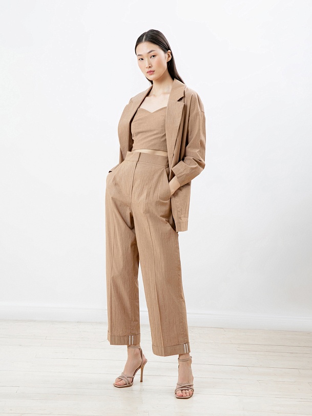 Топ женский на бретельках цвета капучино