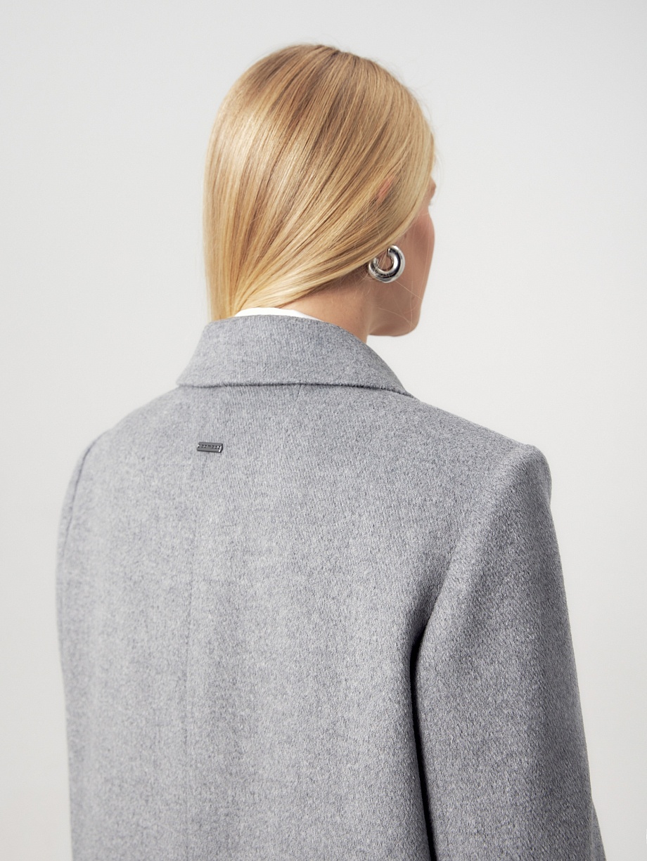 Демисезонное пальто из шерсти с мембраной