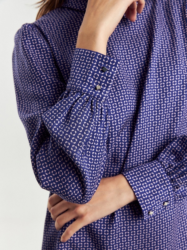 Прямая блуза с воротником-стойкой из 100% тенселя