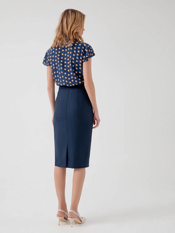 Юбка полуприлегающего силуэта