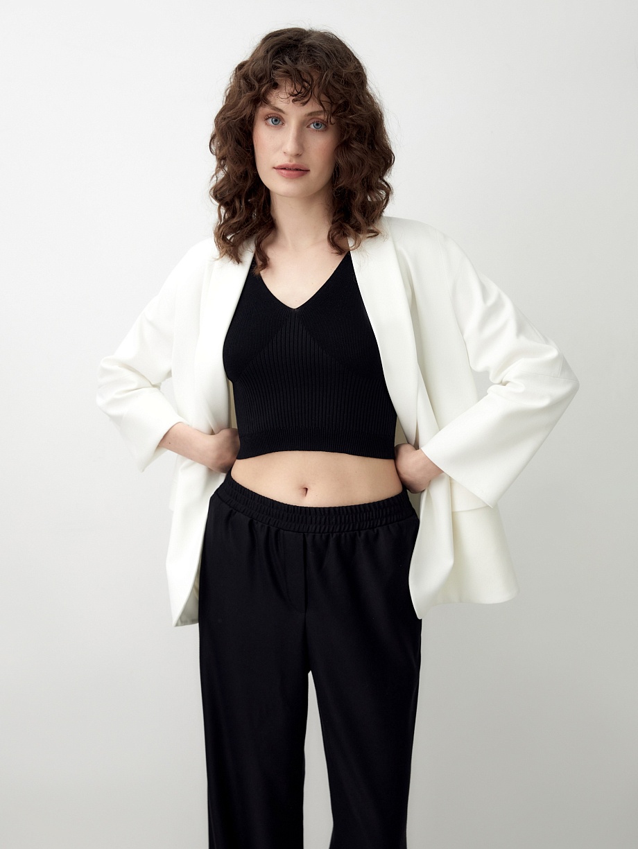 Кроп-топ на бретелях