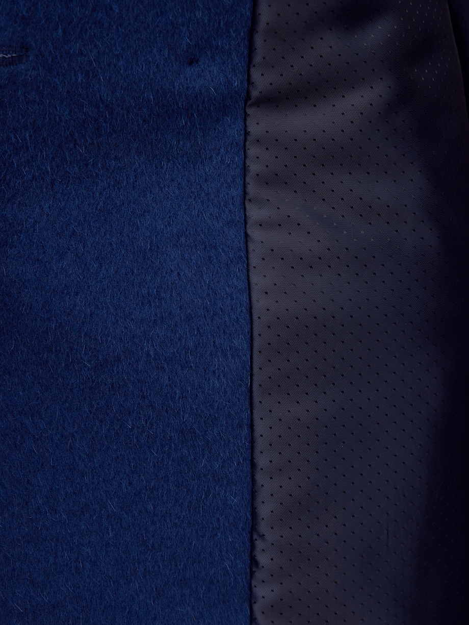 Утеплённое пальто из премиальной шерстяной ткани