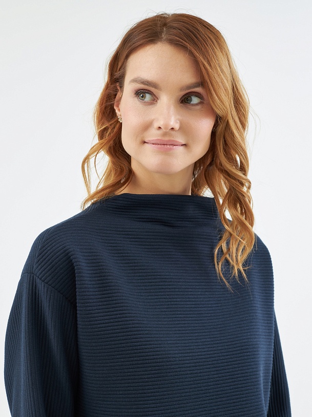 Джемпер прямого силуэта