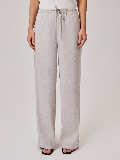 Летние брюки из льняной ткани