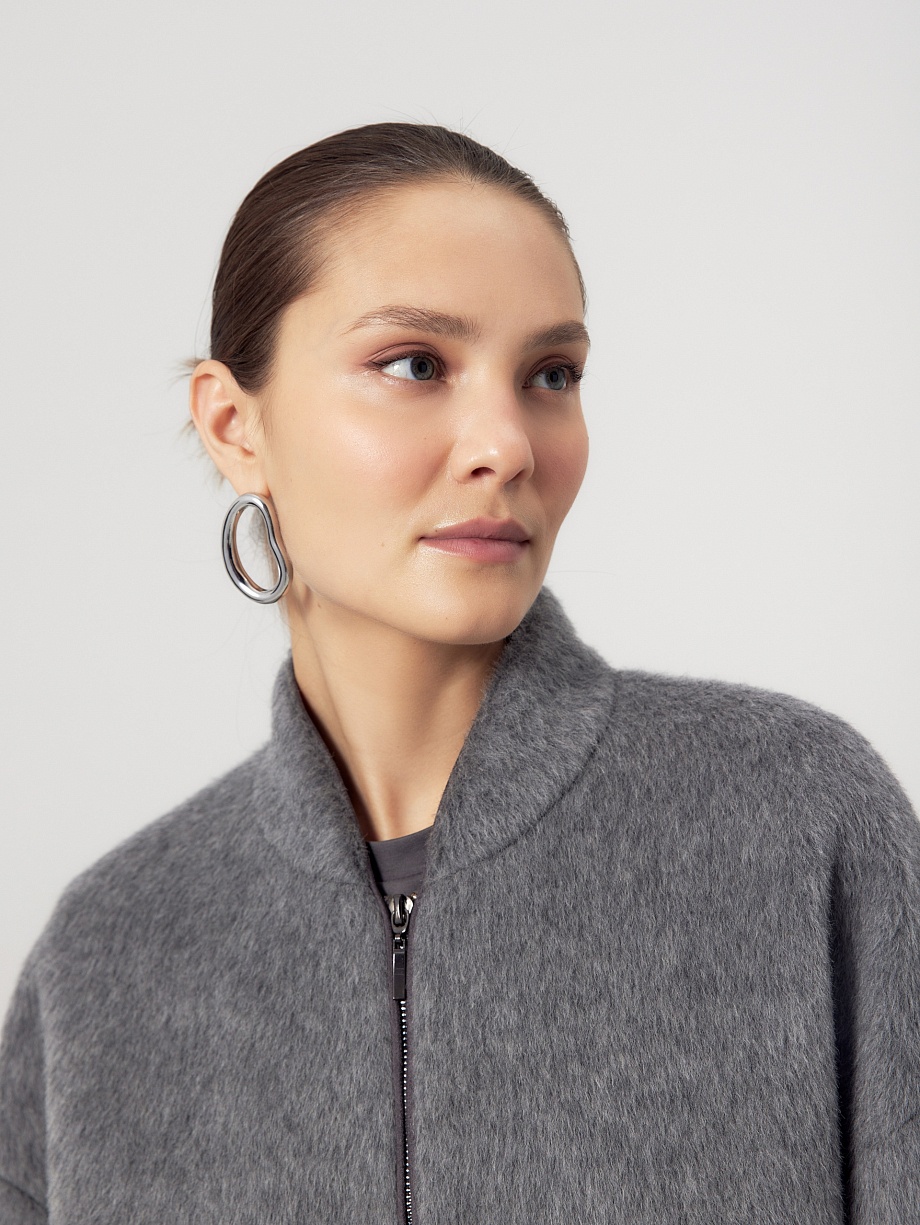 Бомбер из премиальной ткани