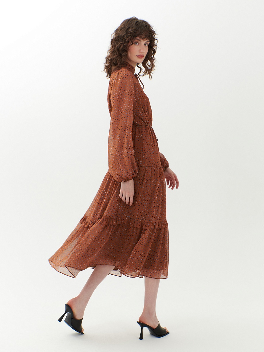 Шифоновое платье с мелким принтом