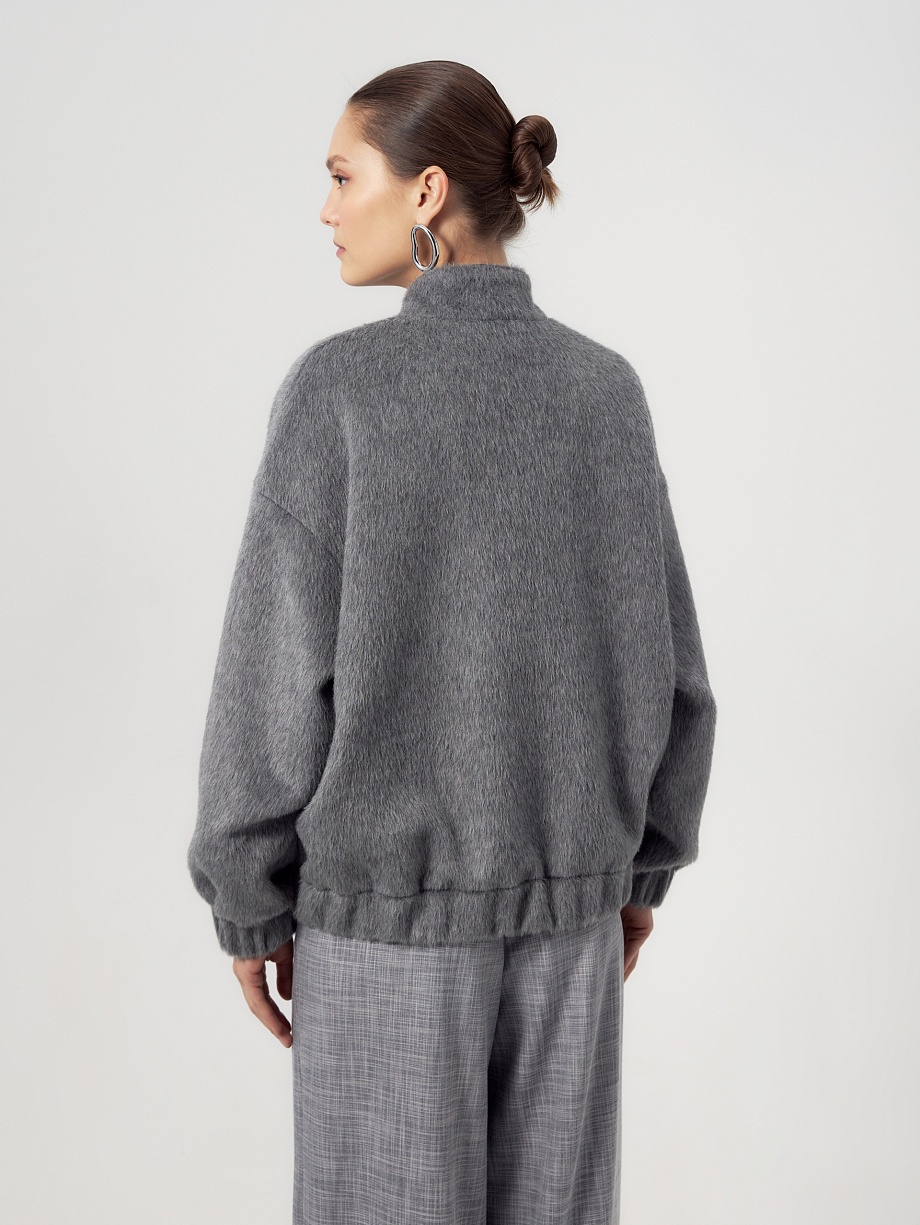 Бомбер из премиальной ткани