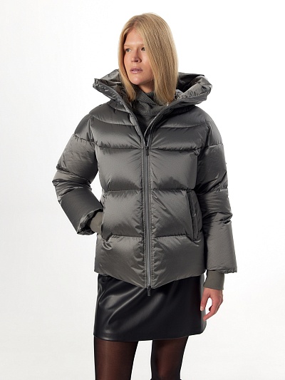 Укороченный пуховик с утеплителем 90% пух и 10% перо POMPA