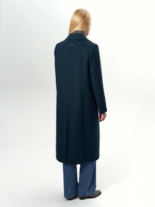 Шерстяное пальто с мембраной и утеплённой спинкой