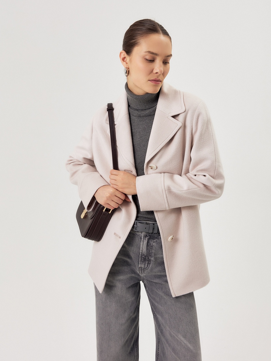 Демисезонное полупальто из шерсти