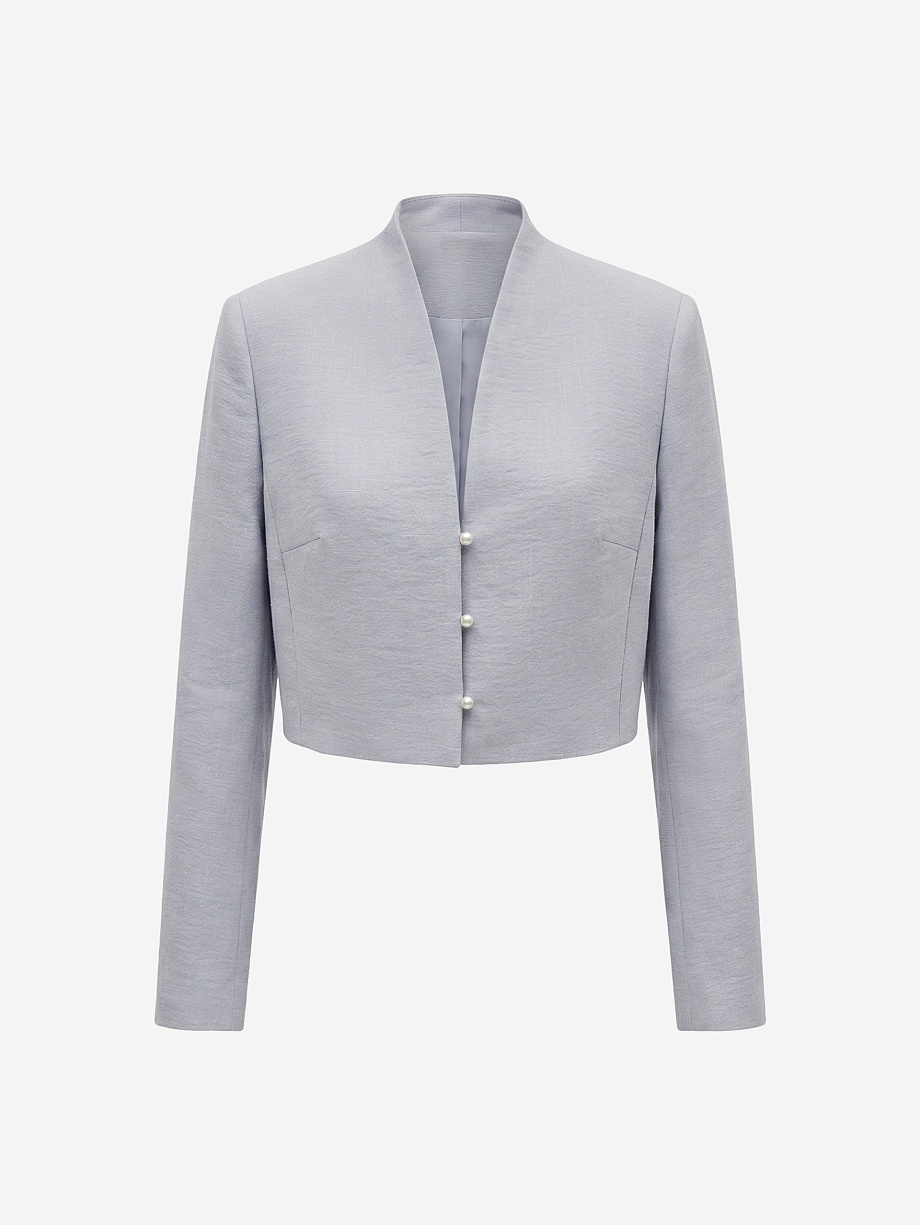Укороченный жакет с декоративными пуговицами