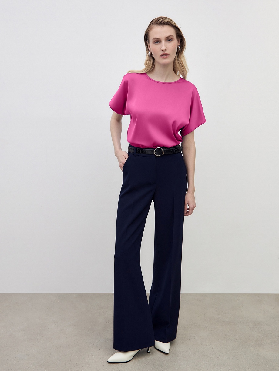 Прямая блуза из атласной ткани