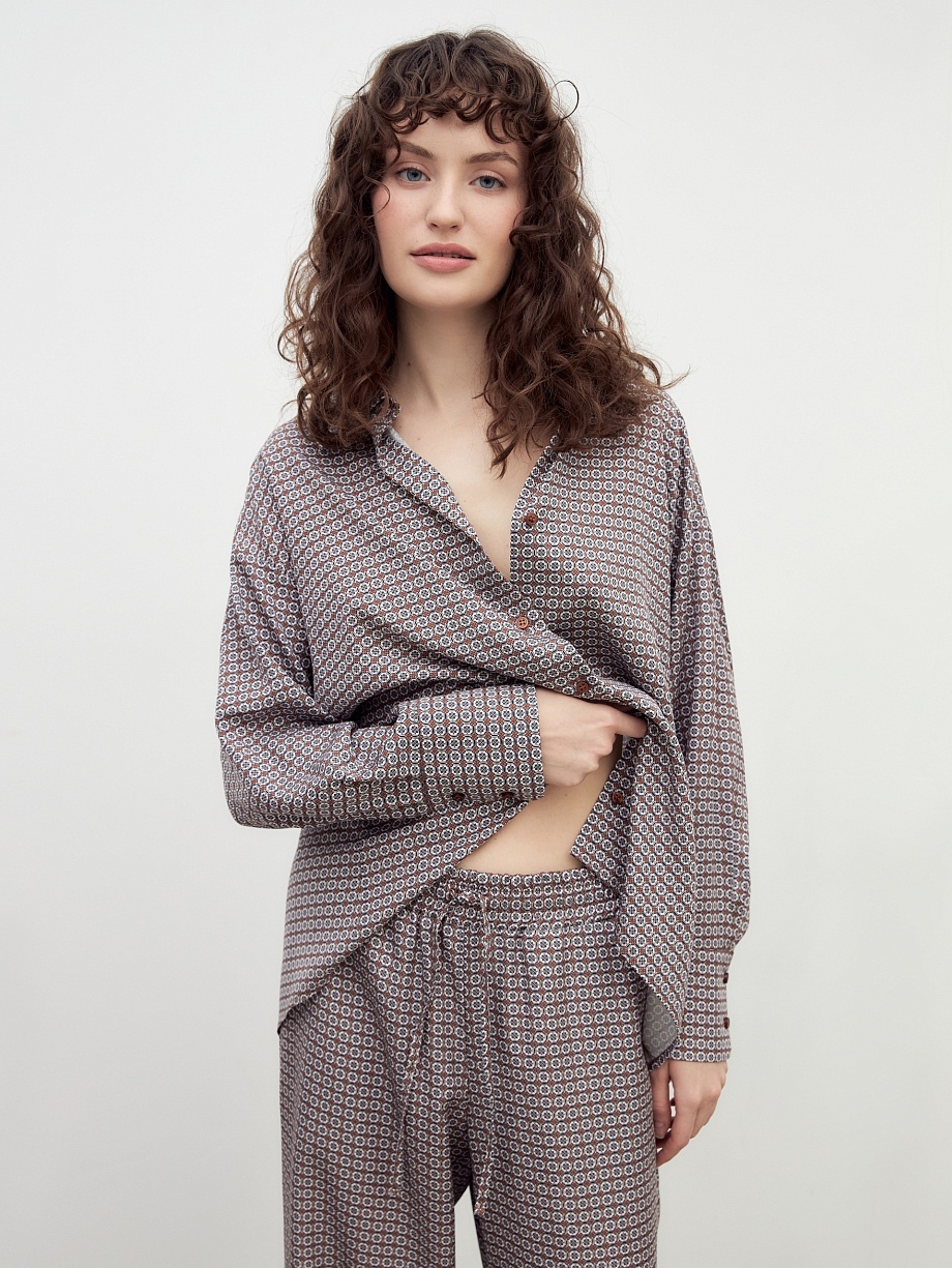 Свободная блуза из 100% тенселя на пуговицах