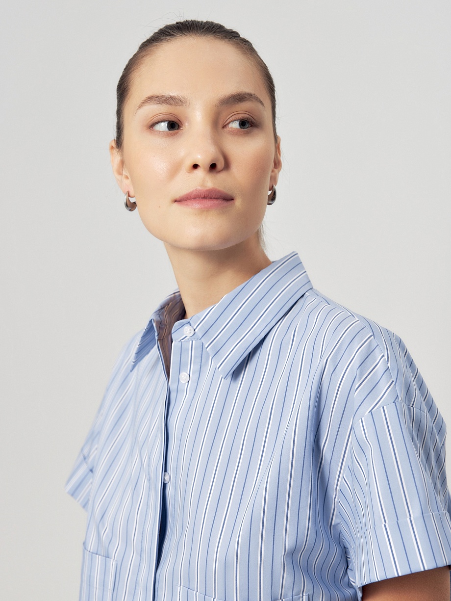 Свободная укороченная рубашка в полоску