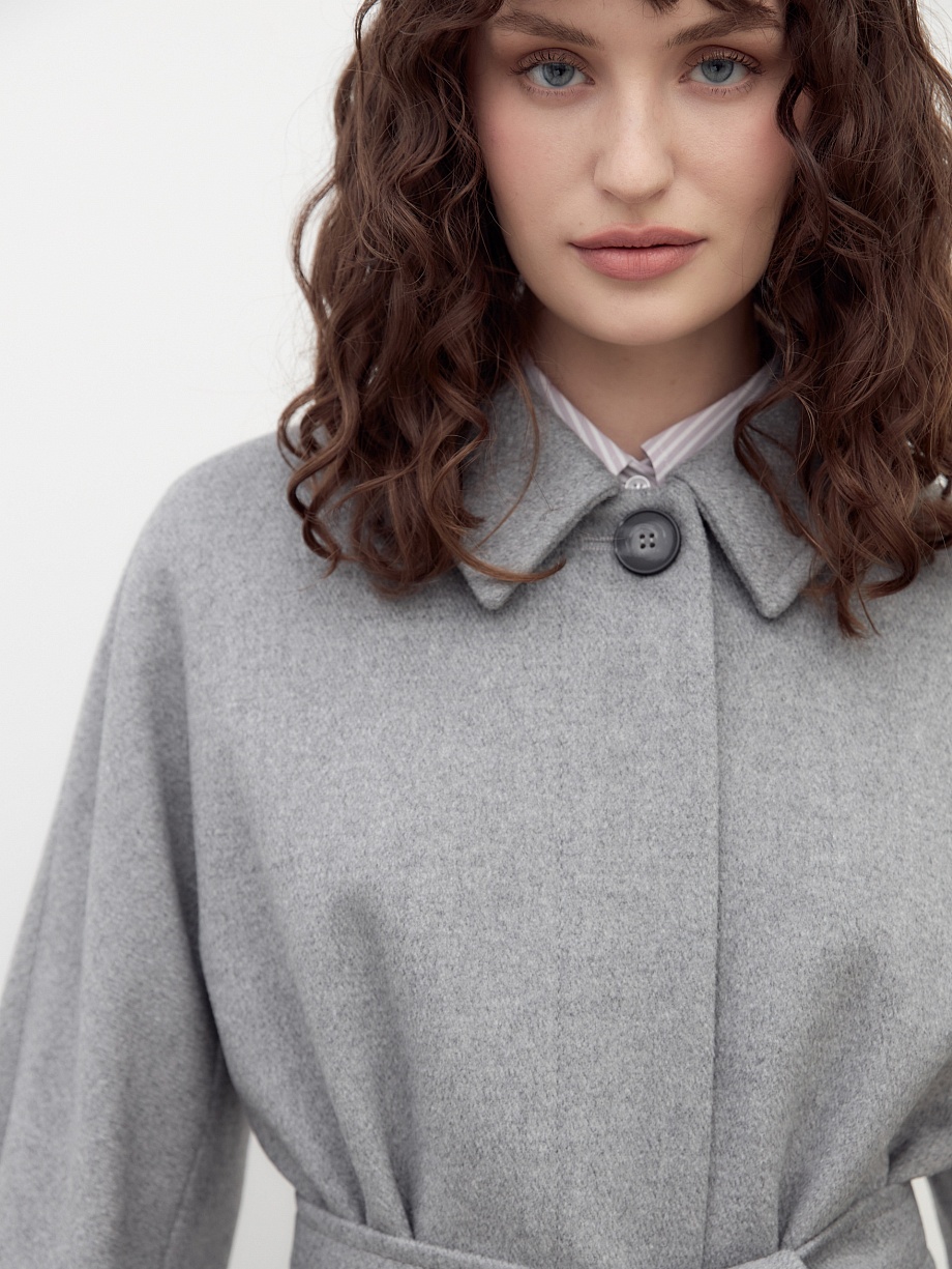 Шерстяное демисезонное пальто с мембраной