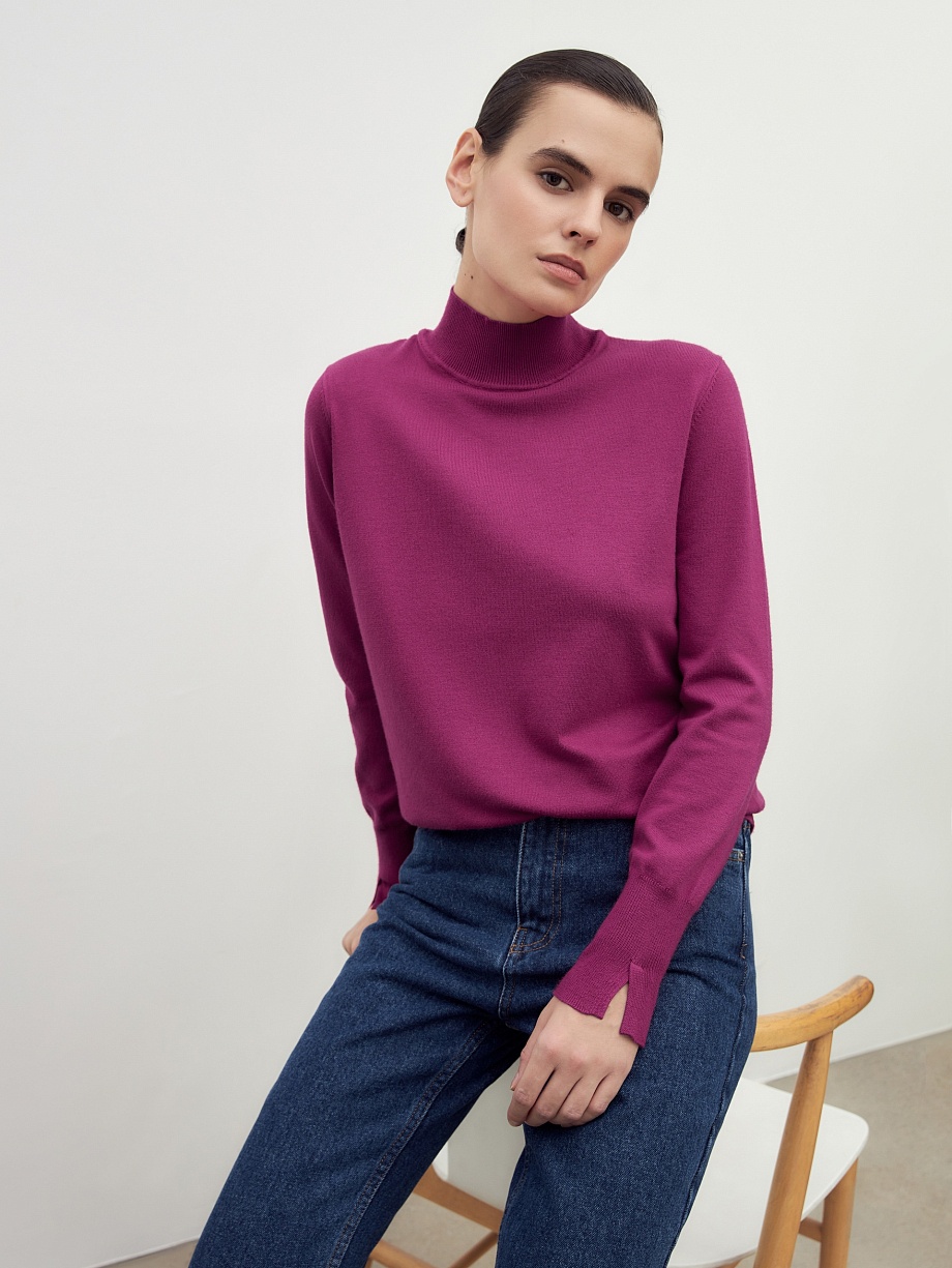 Водолазка с разрезами на рукавах