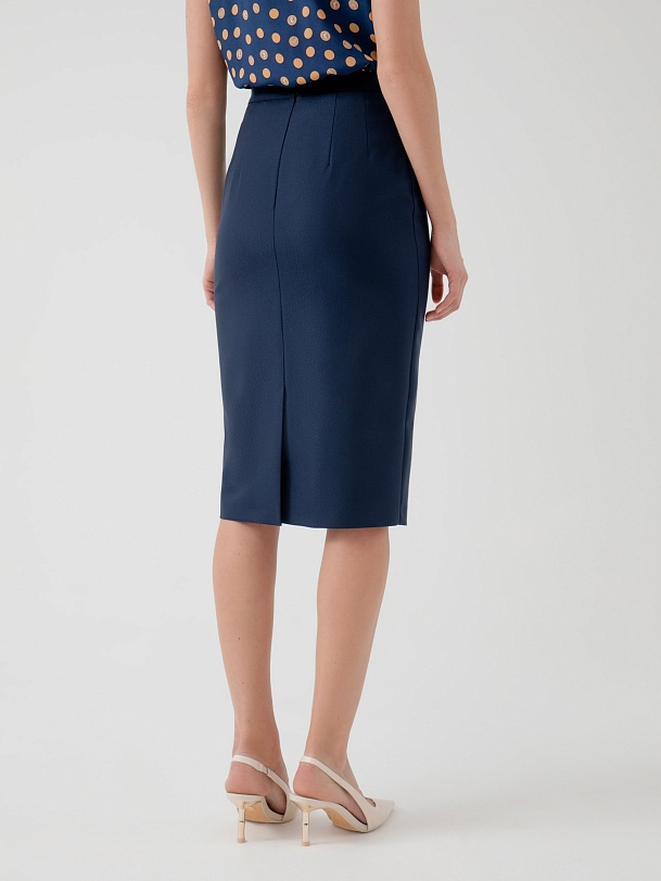 Юбка полуприлегающего силуэта