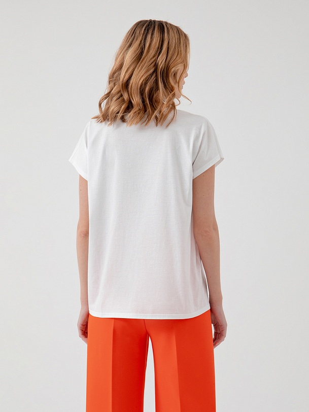 Белая футболка свободного кроя из 100% хлопка