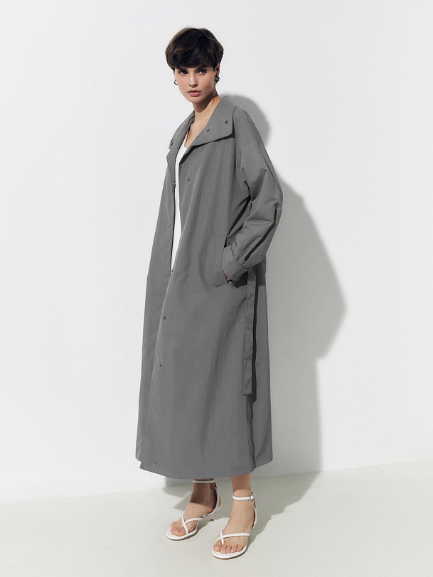 Непромокаемый плащ прямого силуэта