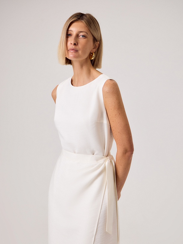 Платье на запах из вискозы 